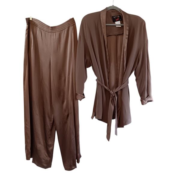 MONDI GALA Vintage Suit Set XL Satin Flowy Pants Belted Top Jacket Dressy Event - Picture 3 of 16